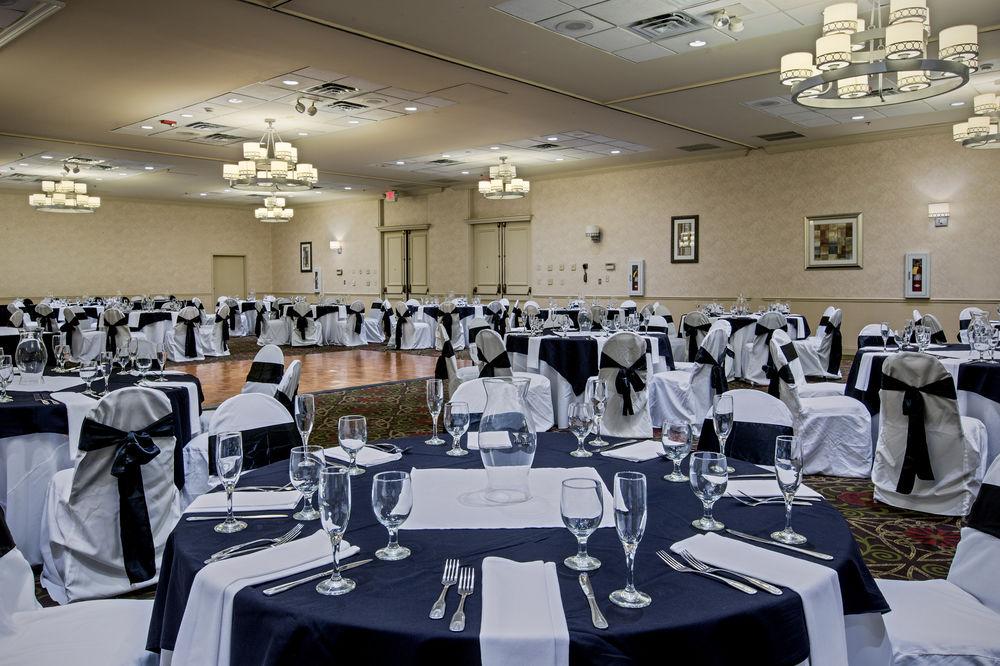 Fairfield Inn & Suites Springfield Ένφιλντ Εξωτερικό φωτογραφία